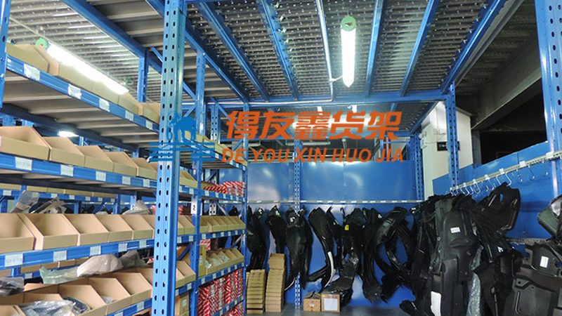 汽车保养用品正确使用步骤：细节决定保养效果